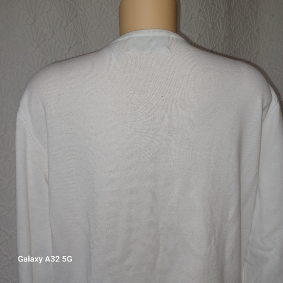 Alfred Dunner New Women Size 1X White Top with Blue Floral Embroidery - Picture 6 of 10